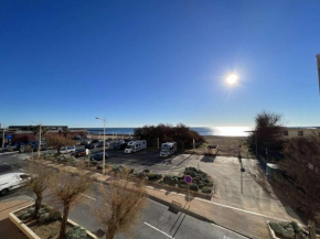 T2 avec terrasse, parking privé, proche plage - FR-1-701-18
